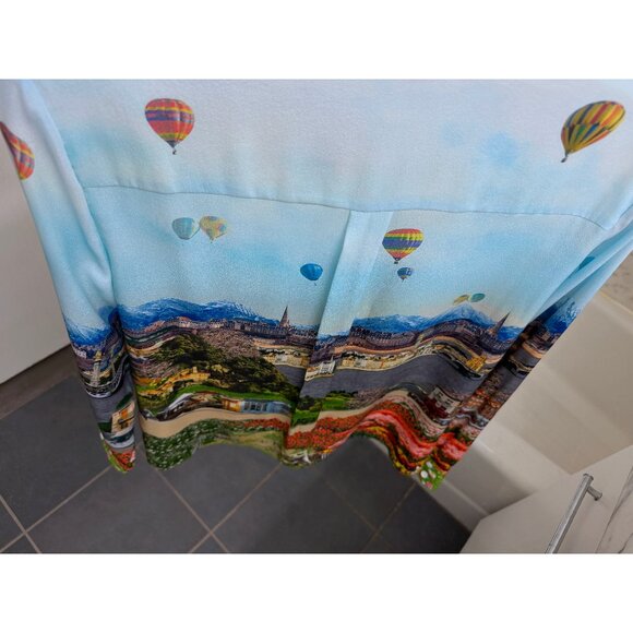 Alice + Olivia Willa Emily in Paris Eiffel Tower Shirt Blouse Silk Floral M - Picture 14 of 16